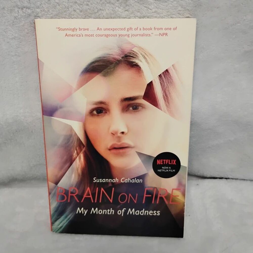 Brain on Fire: My Month of Madness by Susannah Cahalan Paperback